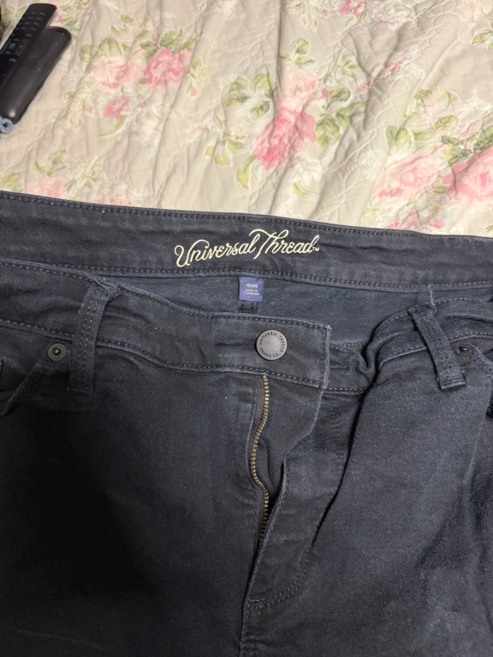 Universal Thread Black Denim Jeans